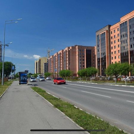 Новостройка Дворец Спорта Бизнес-Класс С Ортопедическим Матрасом И Белым Постельным Petropavlovsk Exterior photo